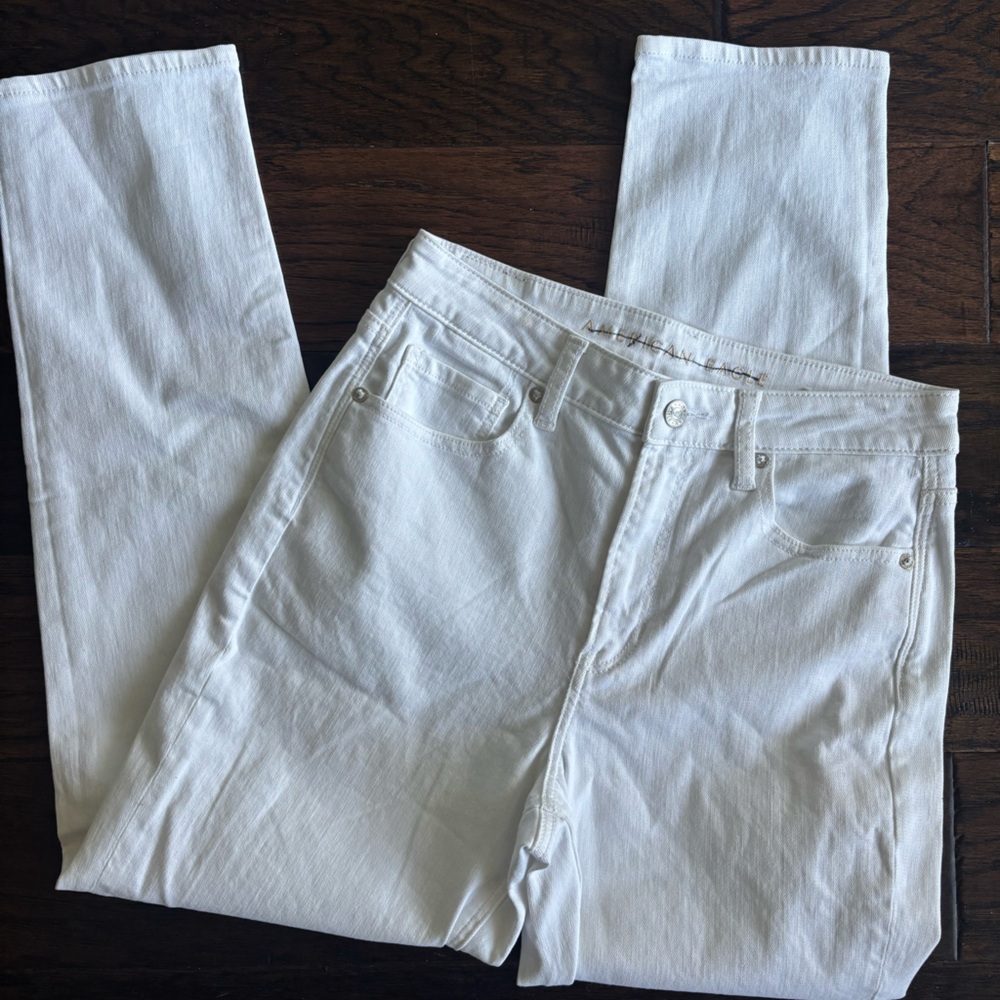 White Stretch American Eagle Jeans